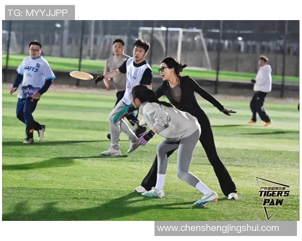 重庆飞盘队引发热议力量争议背后的竞技精神与团队合作探讨